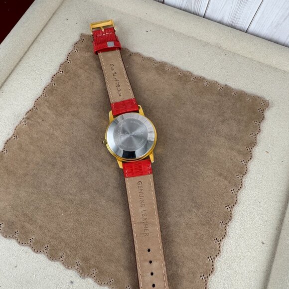 "Snap Out of It" vintage watch by One in a Million Watches - Picture 5 of 9